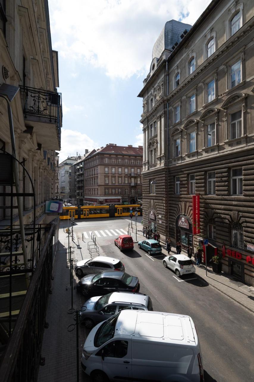Standard Apartment By Hi5 - West End Center Budapest Exterior photo
